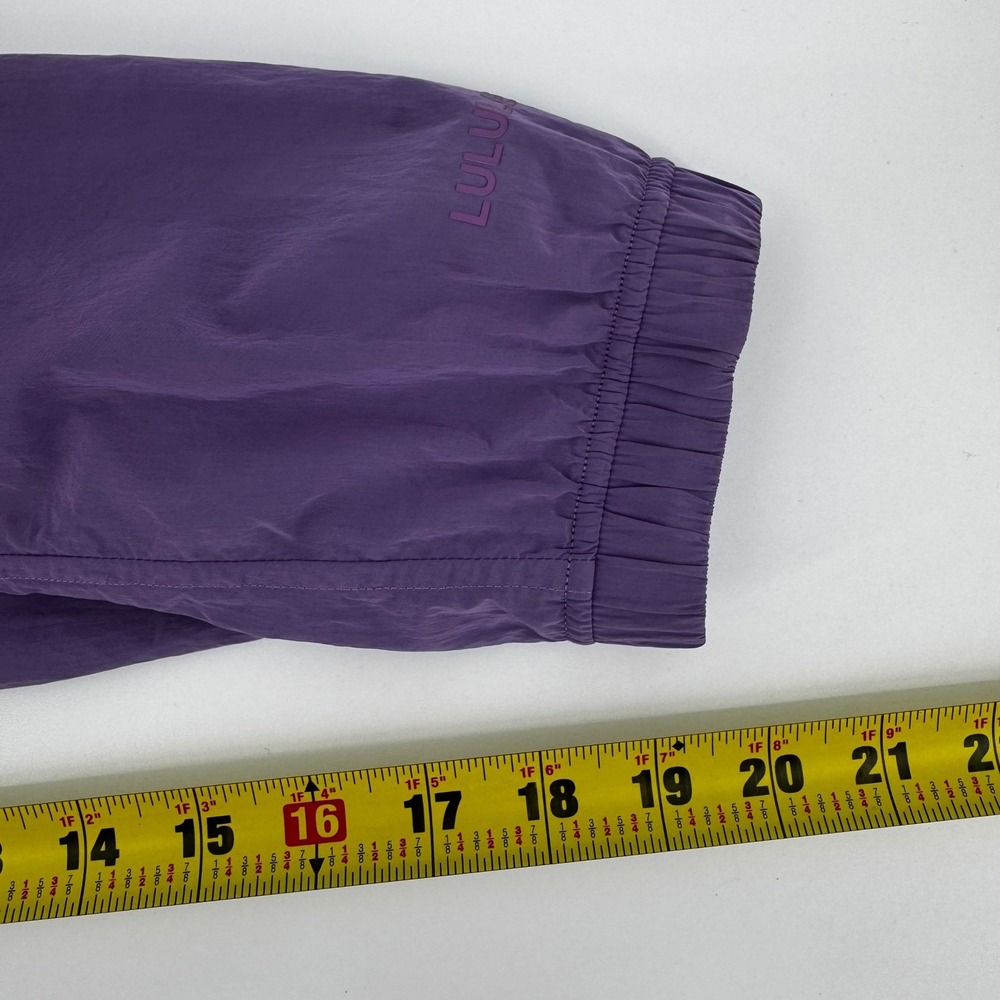 Lululemon Lightweight Hooded JacketPurple Blossom Light Women's 8 2022 - Picture 8 of 9